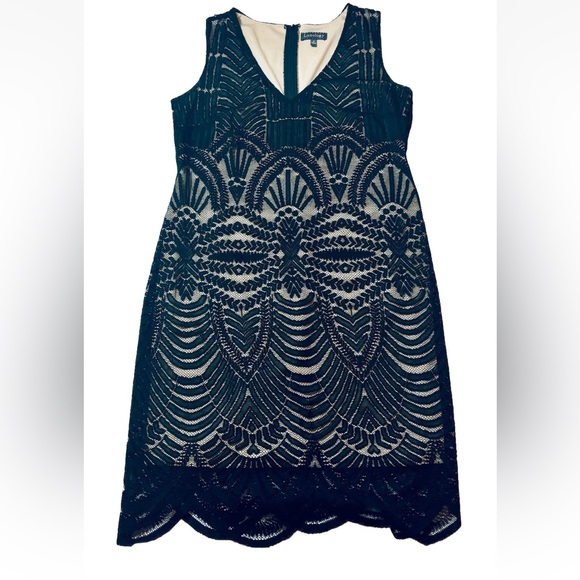 Luxology Women's Size 8 Dress Black Lace Tan Lined Sleeveless Feminine - Picture 13 of 13